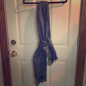 Houndstooth Black & White Print Scarf